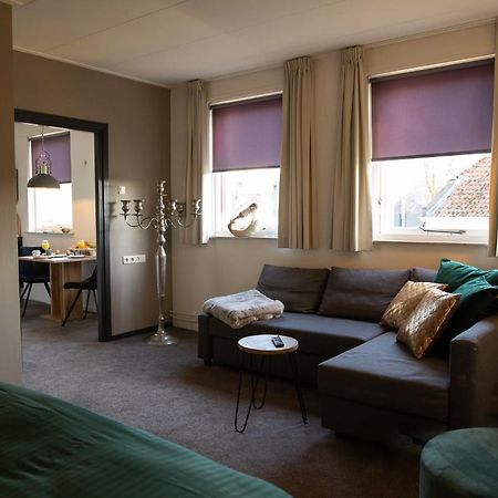 Yep! Slapen Bij De Sluis Bed & Breakfast Blokzijl Exterior photo