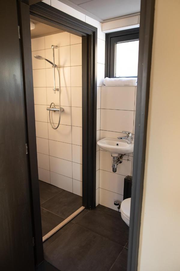 Yep! Slapen Bij De Sluis Bed & Breakfast Blokzijl Exterior photo