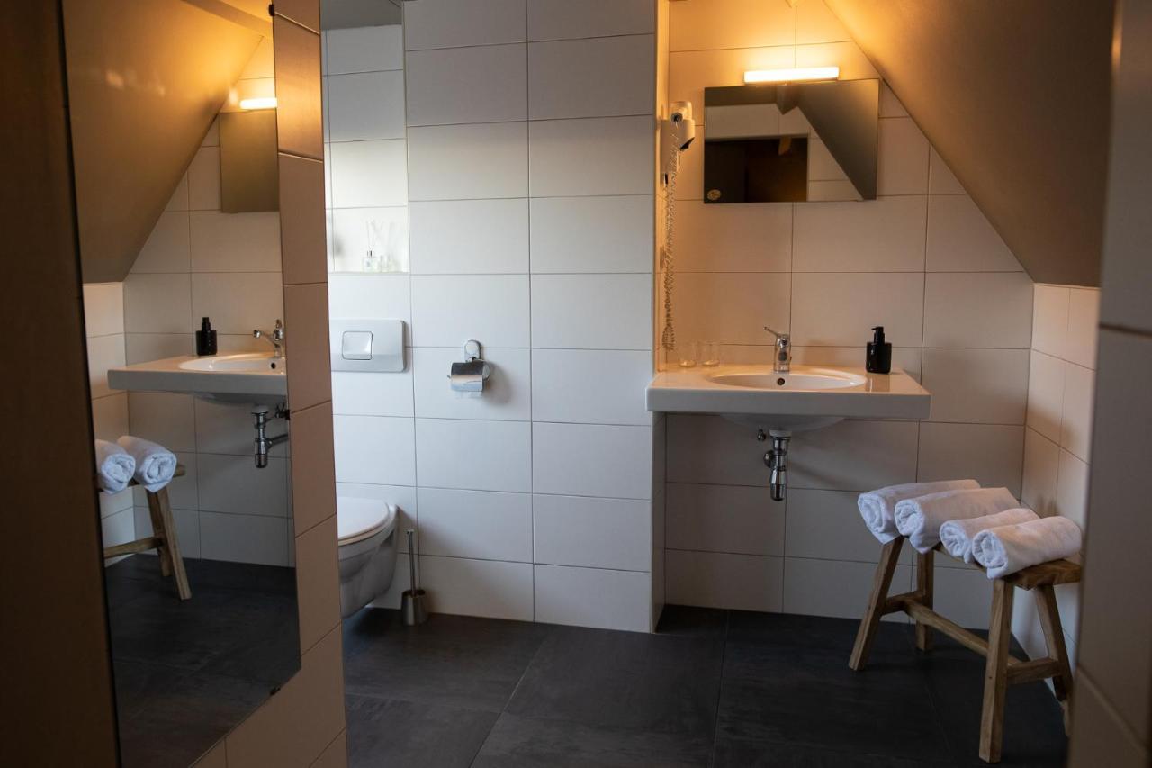 Yep! Slapen Bij De Sluis Bed & Breakfast Blokzijl Exterior photo