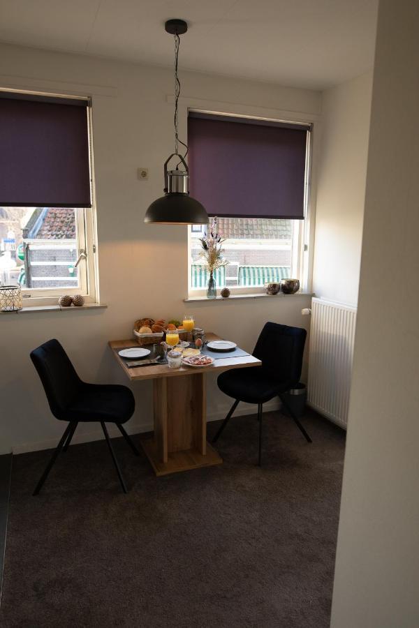 Yep! Slapen Bij De Sluis Bed & Breakfast Blokzijl Exterior photo